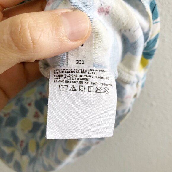 UNIQLO Scandinavian Pattern Short Sleeve T-Shirt Size XS - Picture 8 of 10